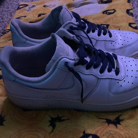 1 year AF1  not bad condition BARELY creased not bad - Picture 4 of 4